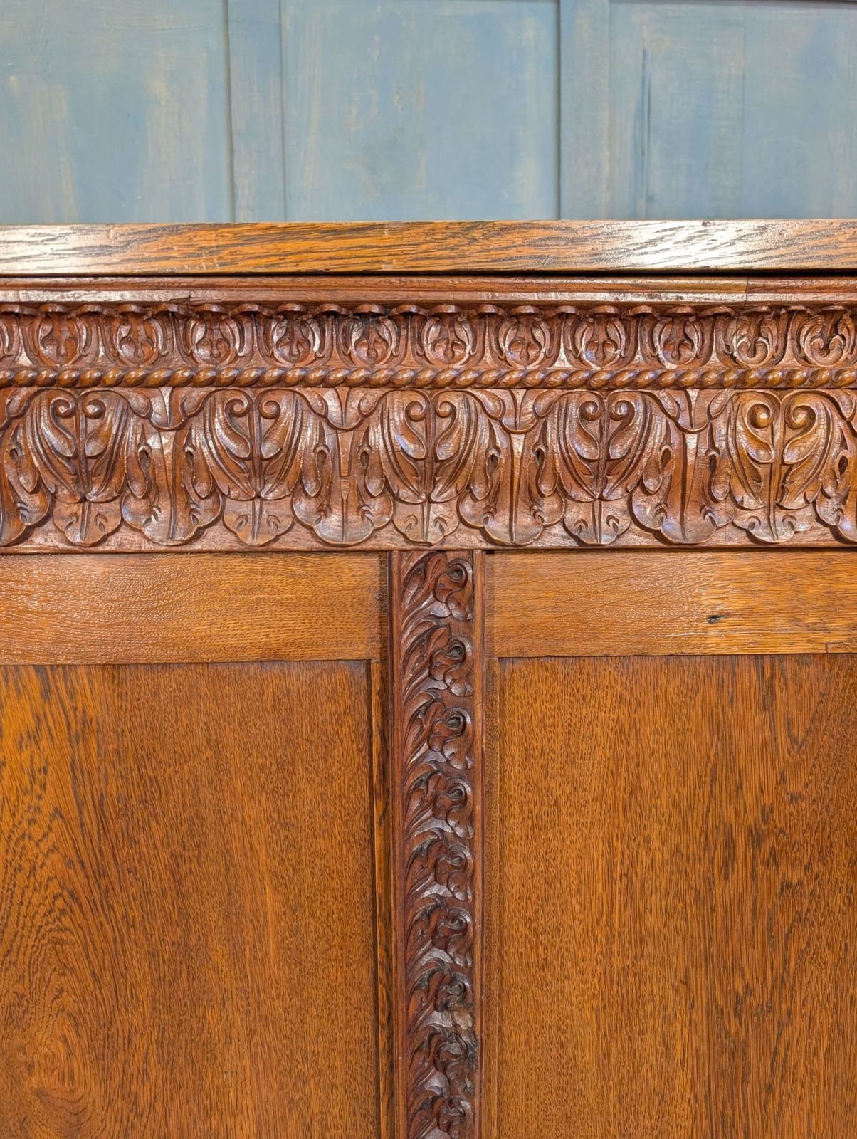 Good Size Oak Altar With Carved Details From Burrswood Prayer Chapel photo 1500.0