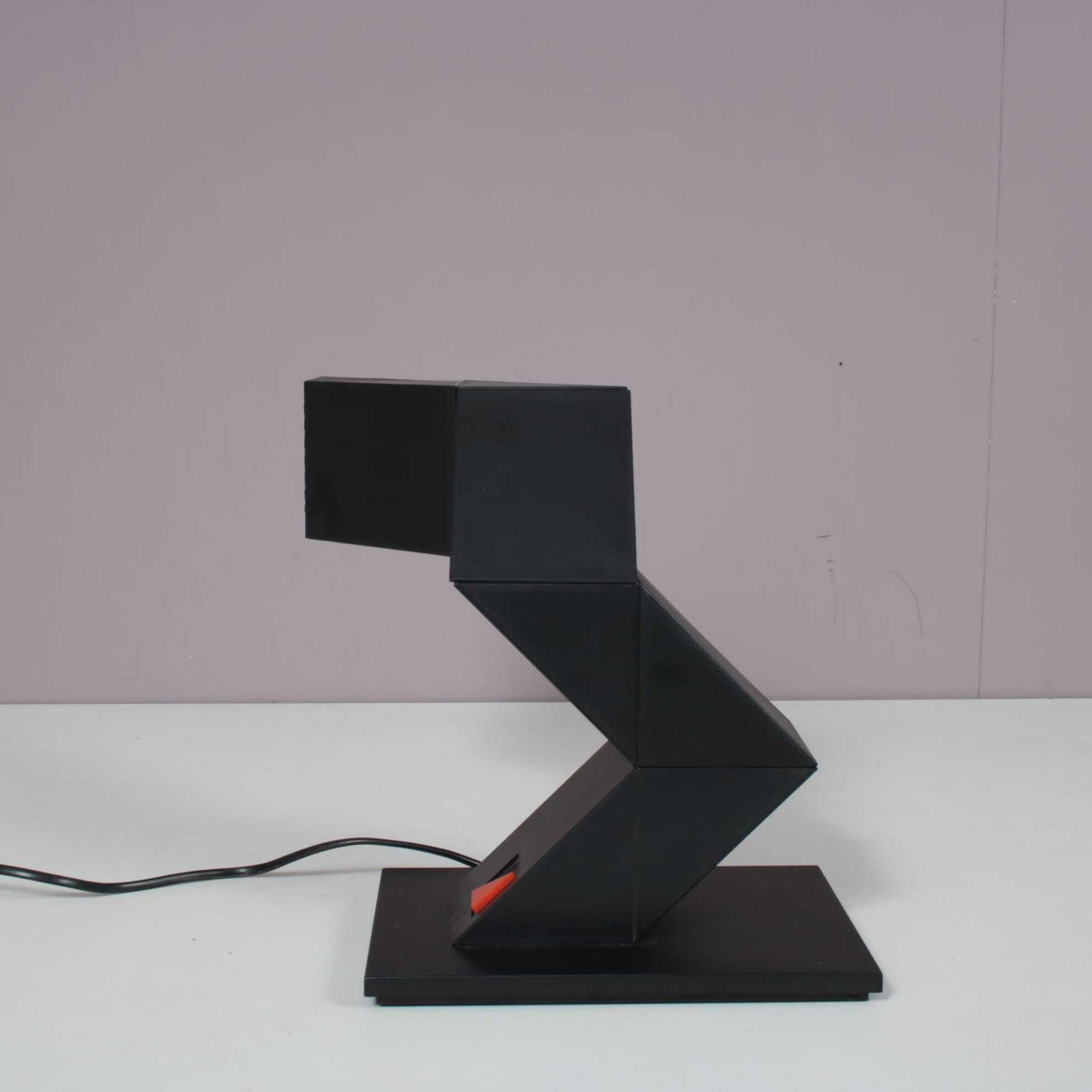 photo buy 1980s “Zig Zag” Desk Lamp By Shui L. D. Chan For New Horizons, Hong Kong