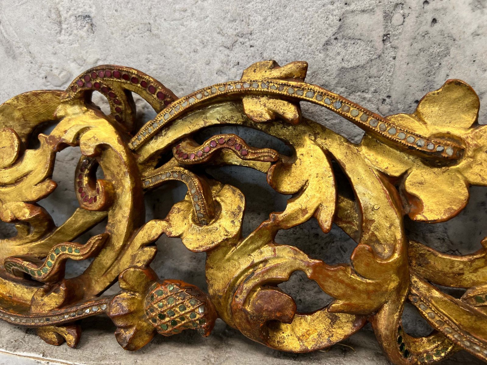 Home Fixtures 18th Century Burmese Water Gilded And Coloured Glass Door Surround photo