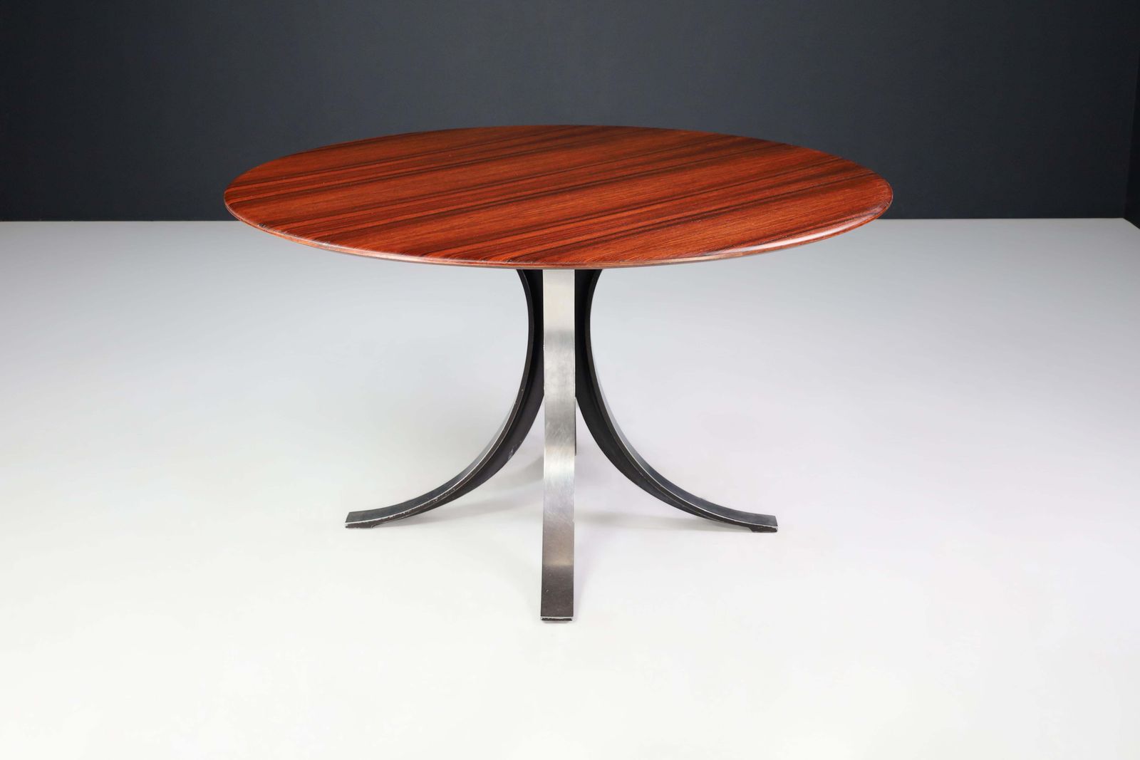 Osvaldo Borsani And Eugenio Gerli For Tecno Round Dining Table In Walnut & Steel photo 4519.0