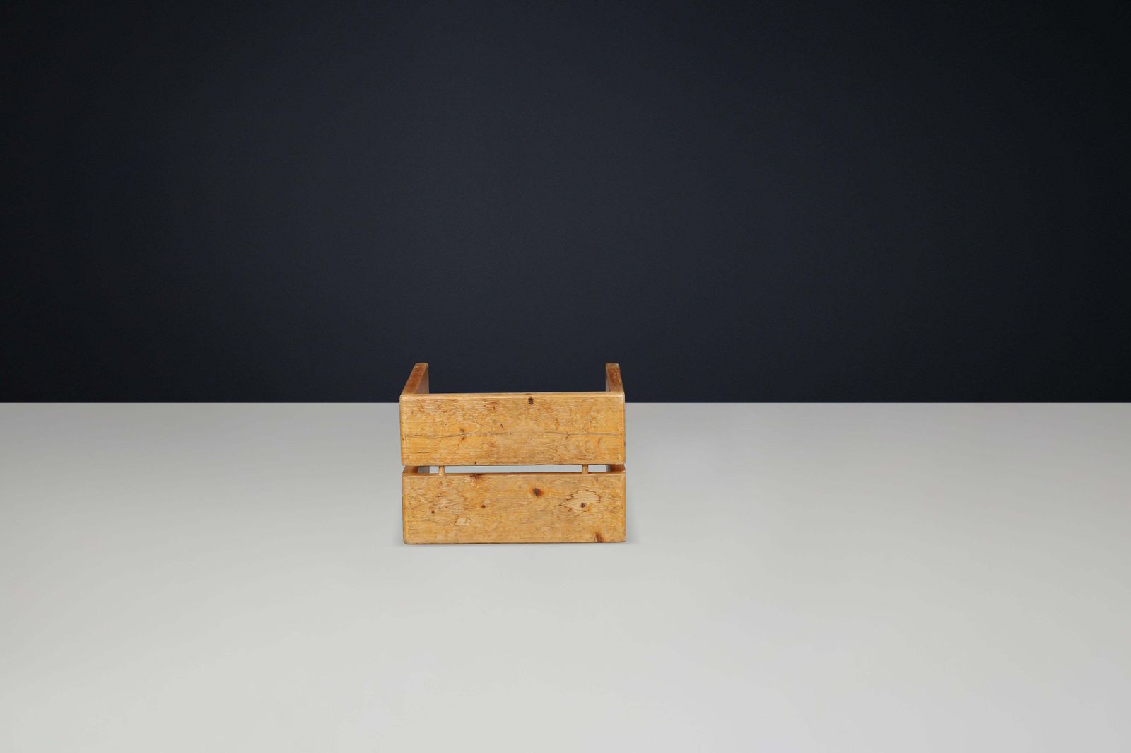 Charlotte Perriand Mid Century Pine Stool, Les Arcs Ski Resort, 1960s photo 1736.0