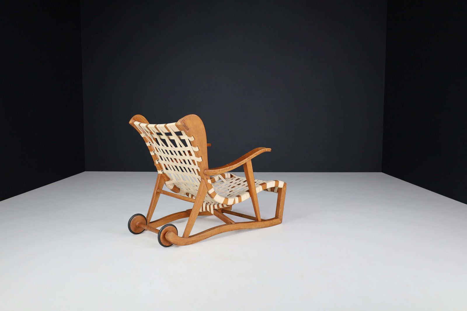 photo furniture Sculptural Oak Lounge Chair By Guglielmo Pecorini, Italy, The 1950s