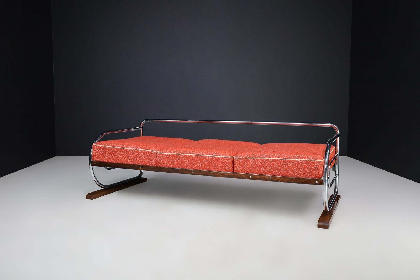 Bauhaus Chrome Sofa With Original Upholstery By Hynek Gottwald, Prague 1930s photo Furniture