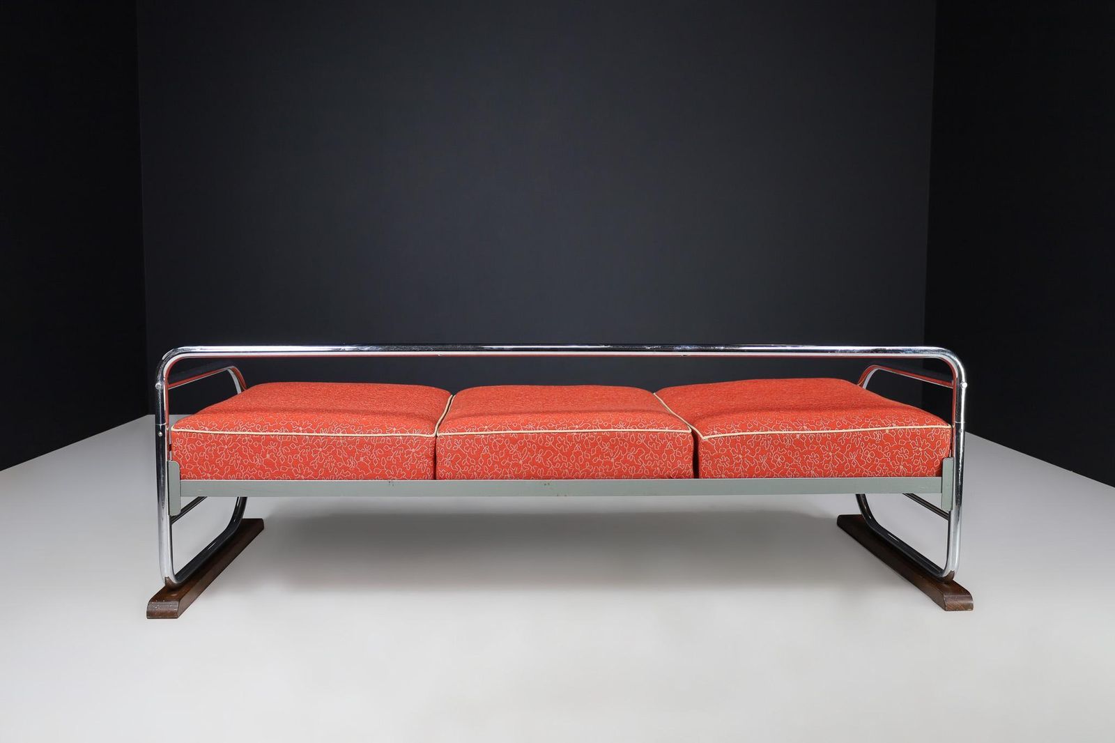 Bauhaus Chrome Sofa With Original Upholstery By Hynek Gottwald, Prague 1930s photo buy
