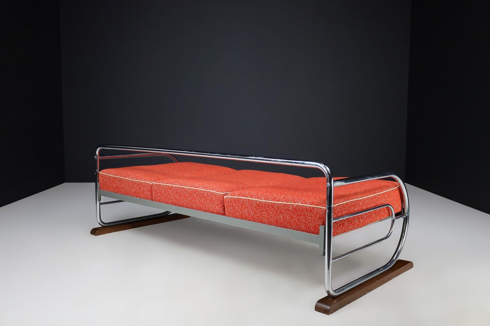 Bauhaus Chrome Sofa With Original Upholstery By Hynek Gottwald, Prague 1930s photo vintage