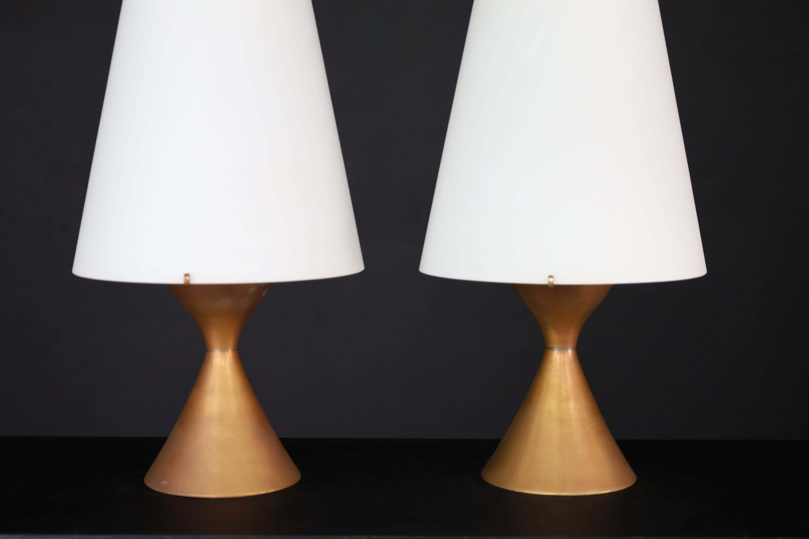 Max Ingrand For Fontana Arte Pair Of Two Patinated Brass Table Lamps Italy 1956 photo vinterior