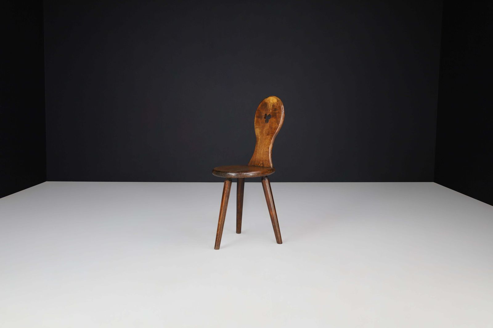 Set Of 4 French Oak Alpine Tripod Chairs, 1950s photo vintage