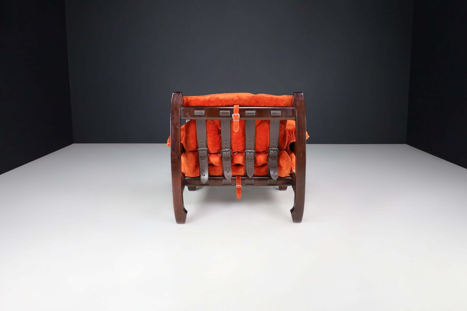 photo furniture Luciano Frigeri Lounge Chair And Ottomann "Samurai", Italy, 1960s