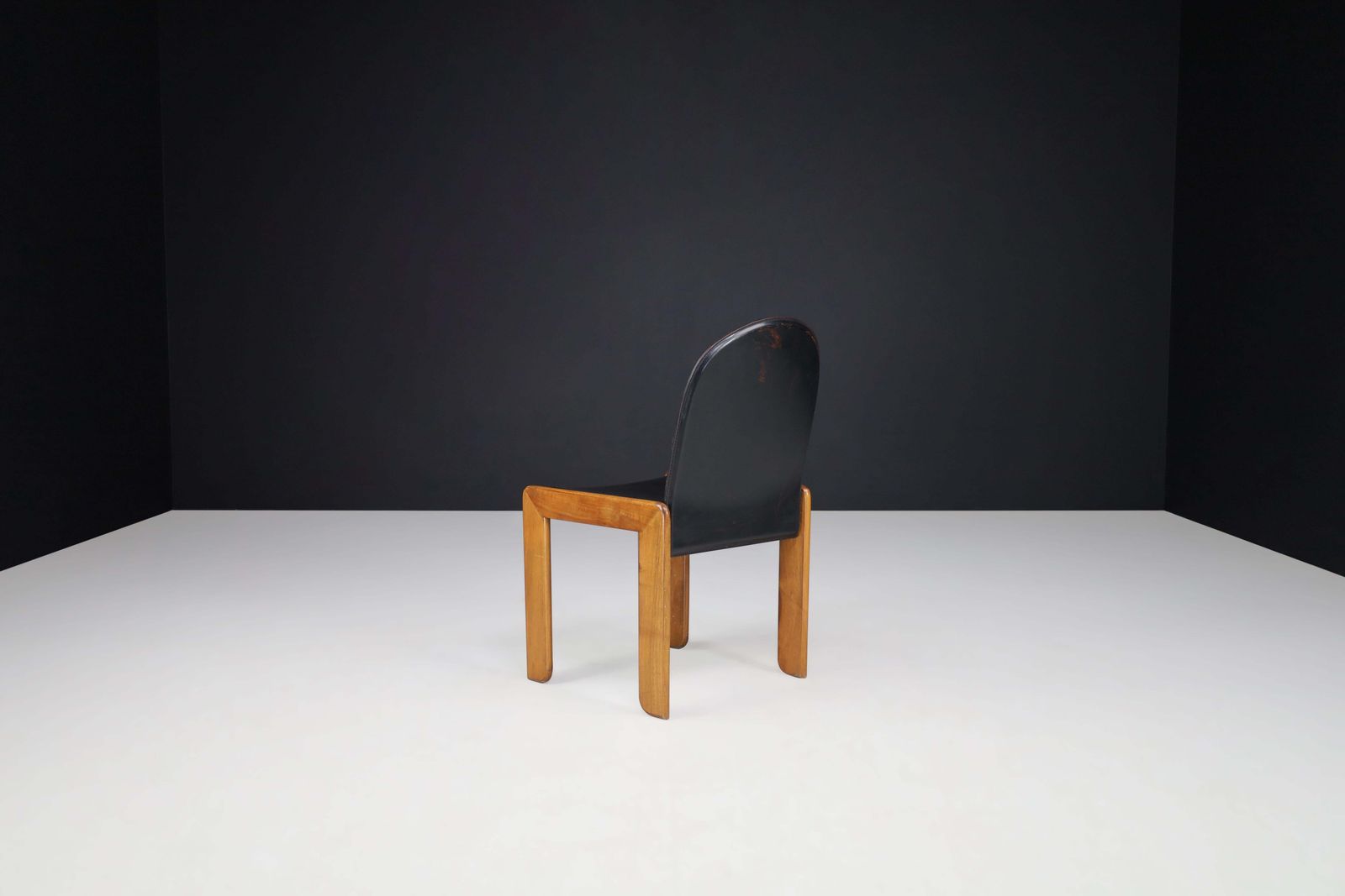 photo furniture Set Of Four Dining Chairs In The Manner Of Tobia & Afra Scarpa, Italy, 1970