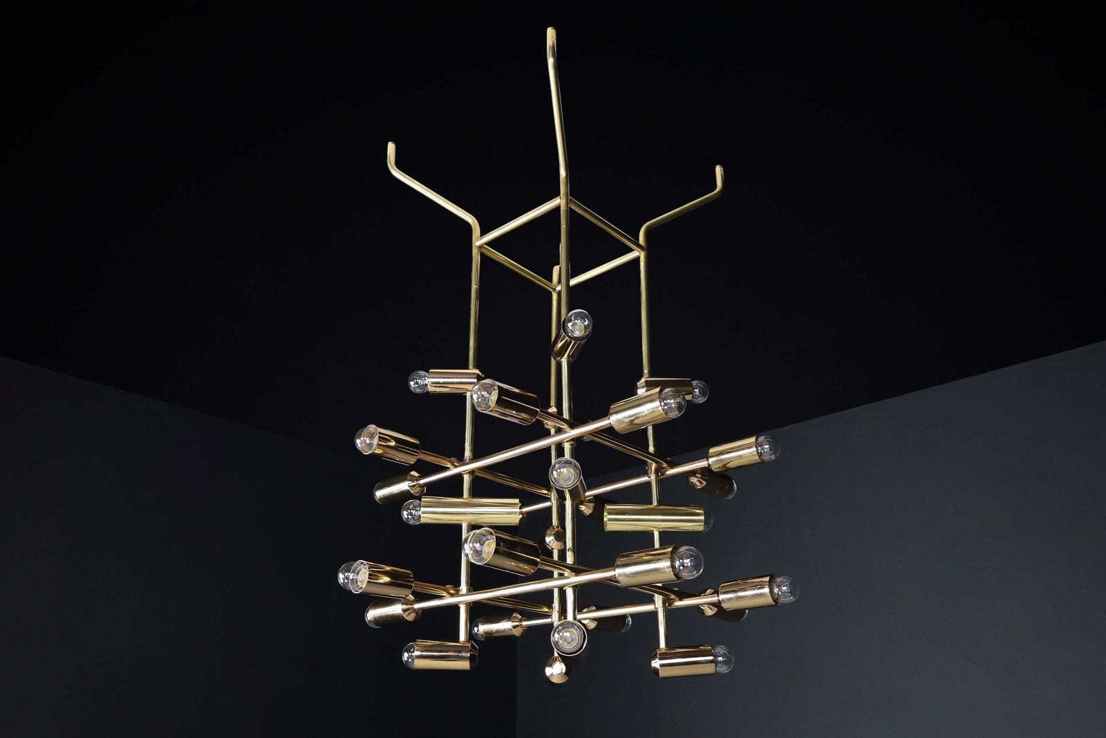 photo vinterior Mid Century Brass Chandelier Wit 28 Lights, Switzerland 1960s.