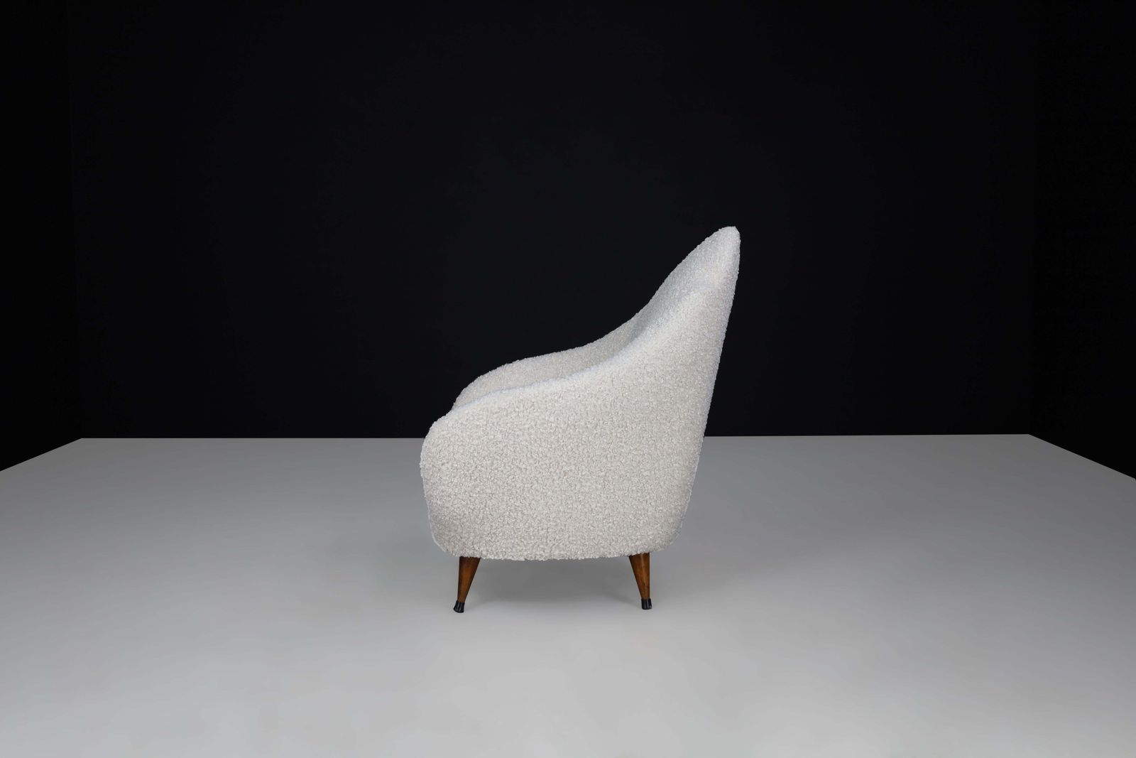 4069.0 Federico Munari Lounge Chairs With Conical Feet And Teddy Upholstery, Italy 1940 photo