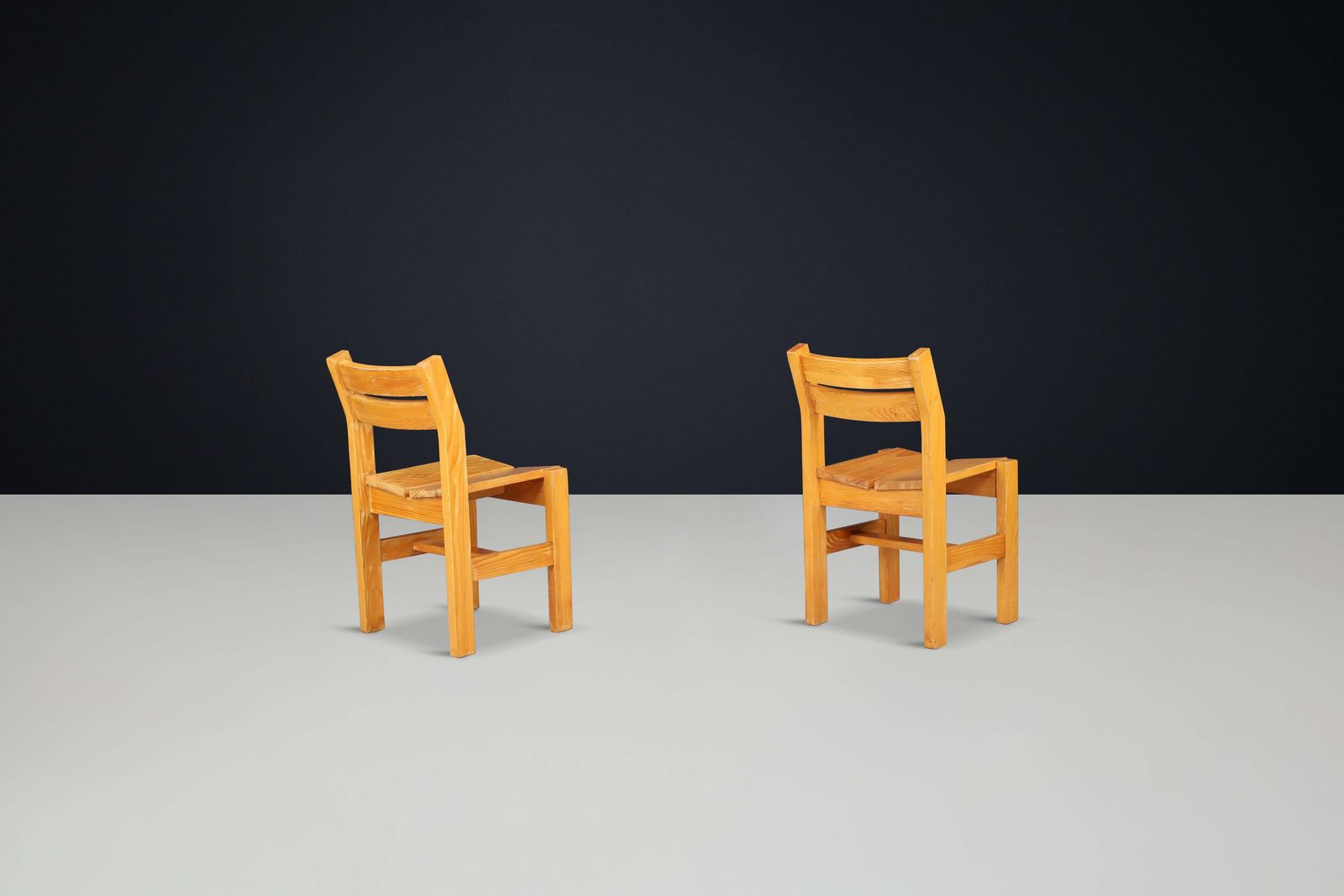 Charlotte Perriand Chairs From "La Cascade" At Les Arcs 1600. photo vintage