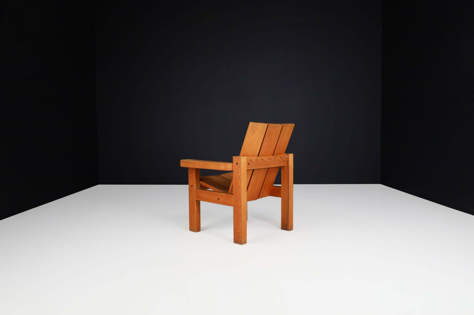 photo furniture Mid Century Modern, Minimalist Lounge Chairs In Solid Elm, France 1960s
