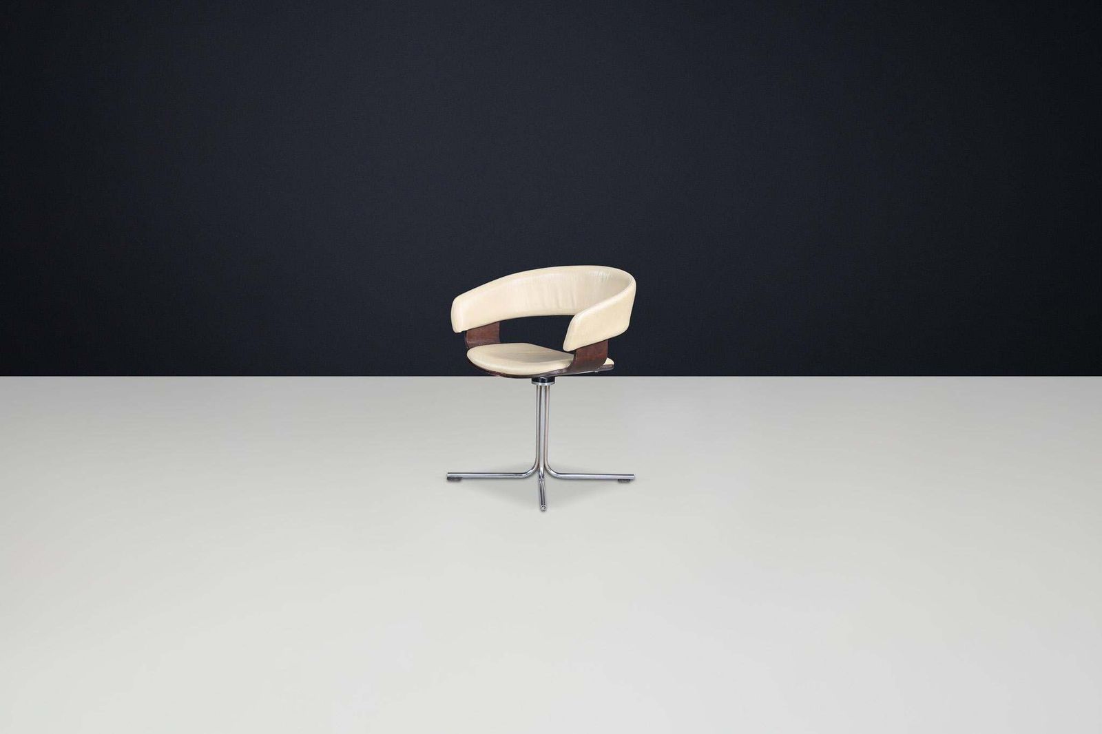 Modern Swivel Dining Armchairs By John Coleman For Allermuir, USA, 1990s photo Furniture