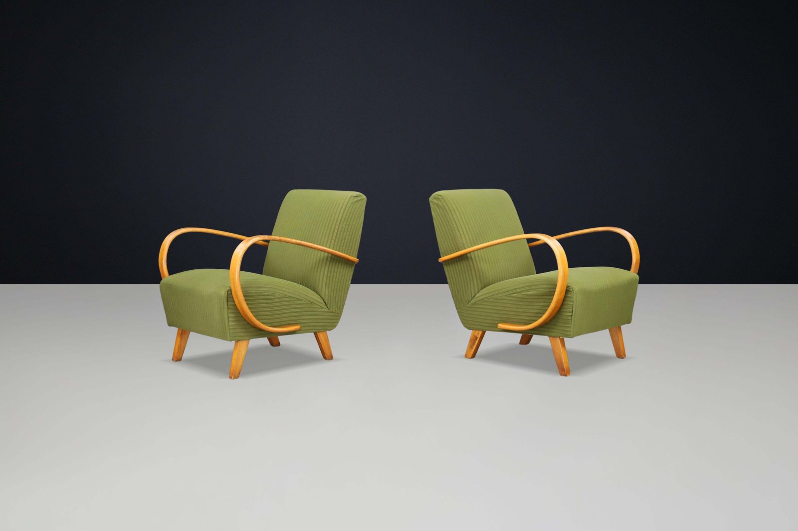 Pair Of Jindřich Halabala Bentwood Armchairs, Prague, 1940s In Green Fabric photo furniture