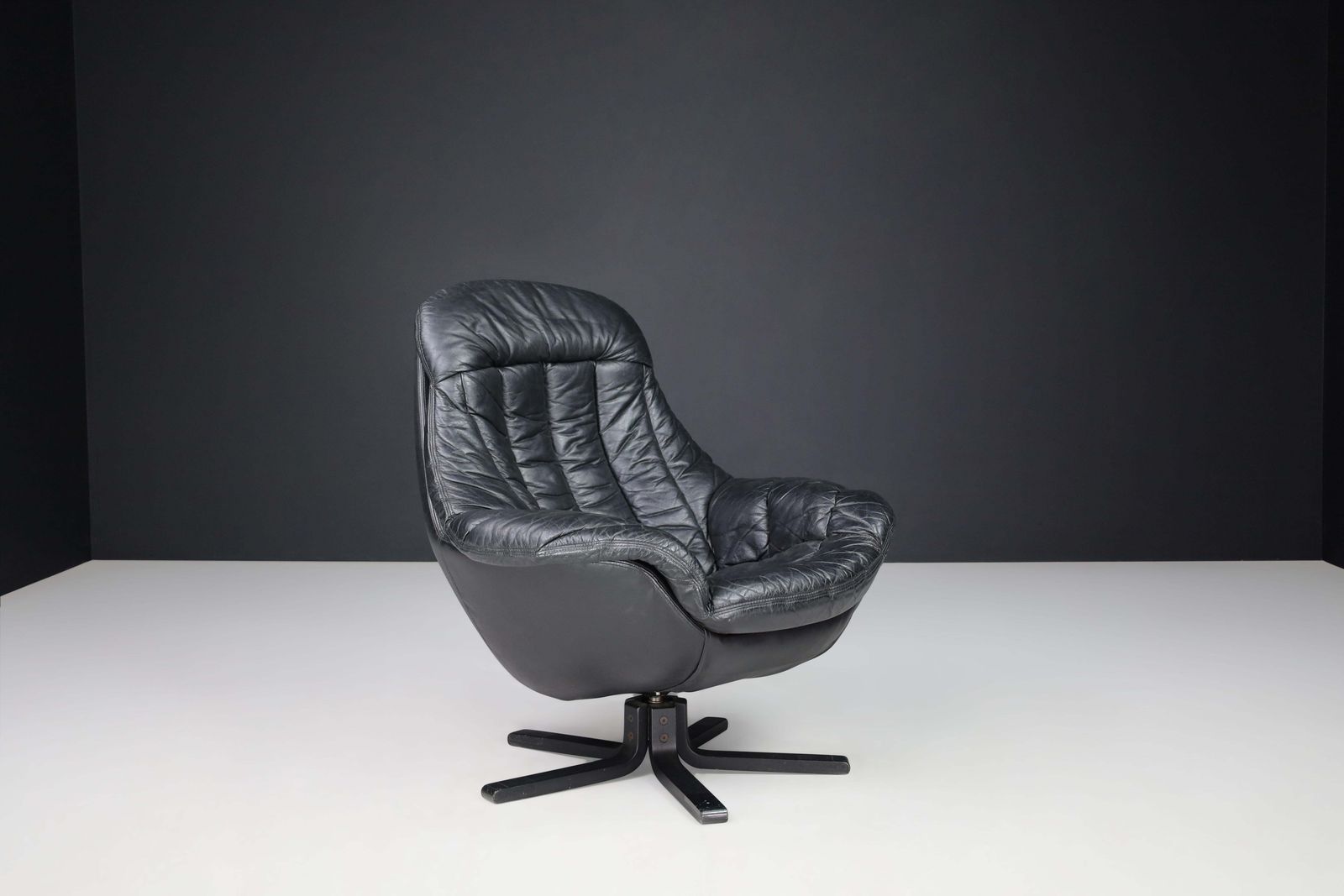 H.W. Klein For Bramin Leather Swivel Lounge Chairs, Denmark 1970s photo Furniture