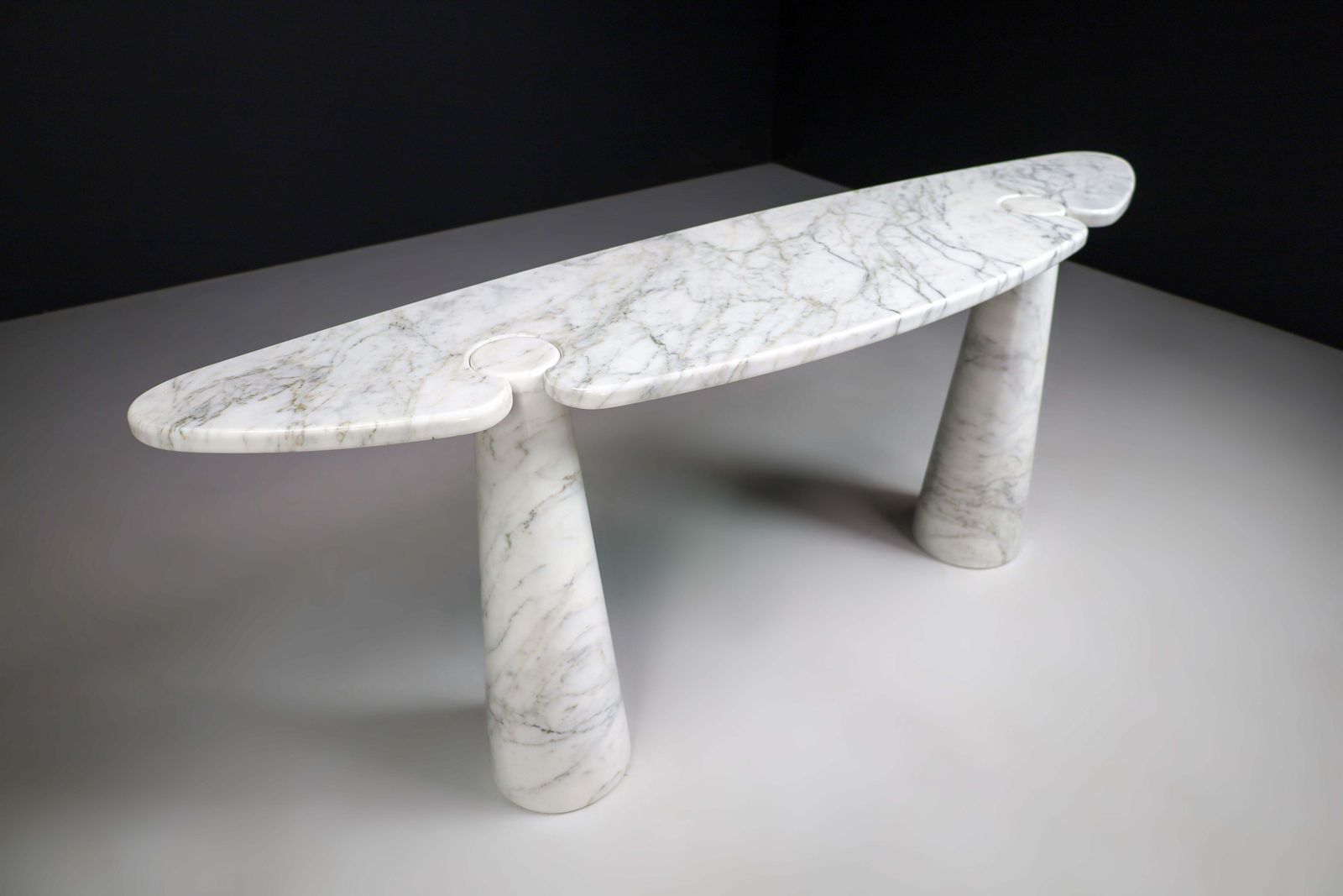Angelo Mangiarotti For Skipper White Carrara Marble "Eros" Consoles, Italy 1970s photo for sale