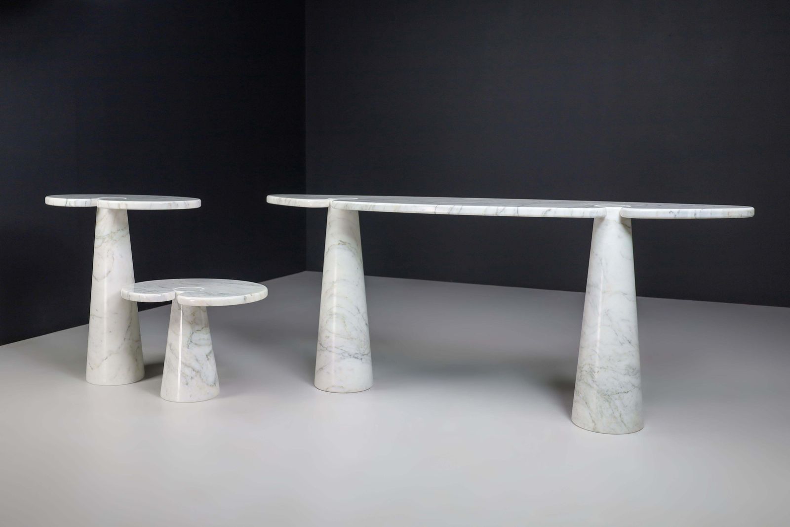 photo vintage Angelo Mangiarotti For Skipper White Carrara Marble "Eros" Consoles, Italy 1970s