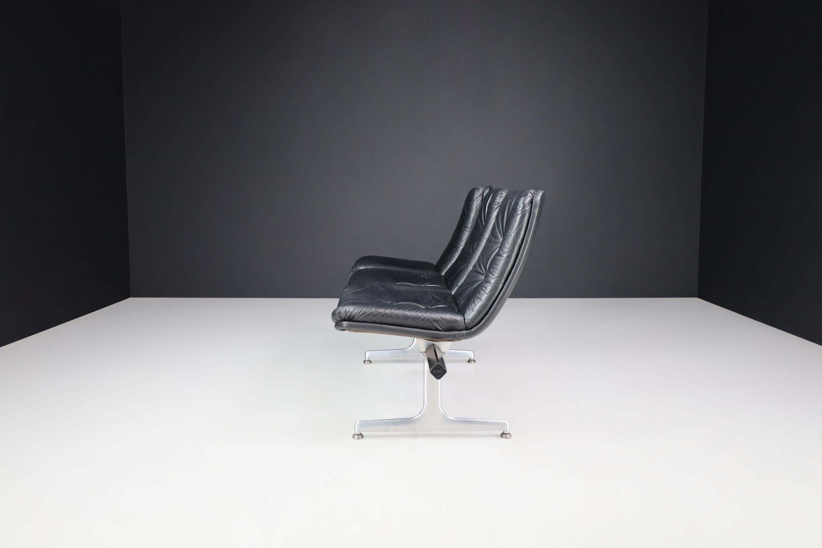 Geoffrey Harcourt Leather Bench For Artifort, The Netherlands, 1960s photo vintage