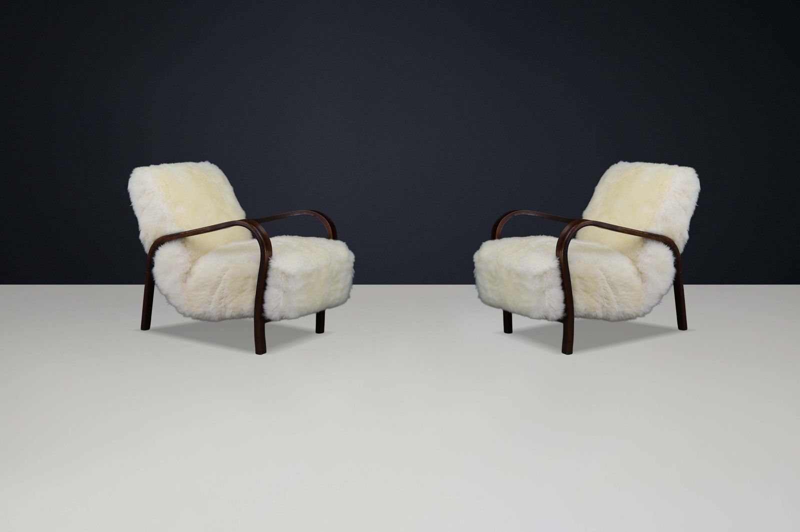 1940s Kozelka & Kropacek Armchairs In Ivory Texel Sheepskin Dark Patinated Frame photo furniture