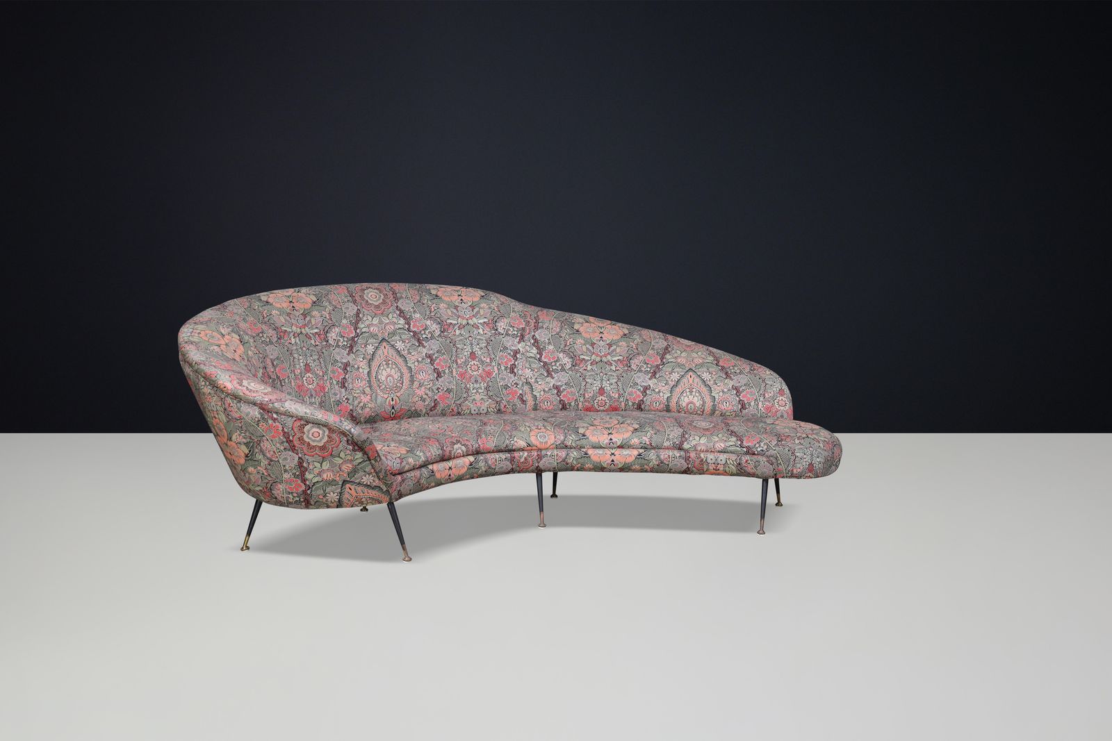 photo vinterior Federico Munari Curved Sofa In Original Floral Upholstery With Brass Feet, Italy