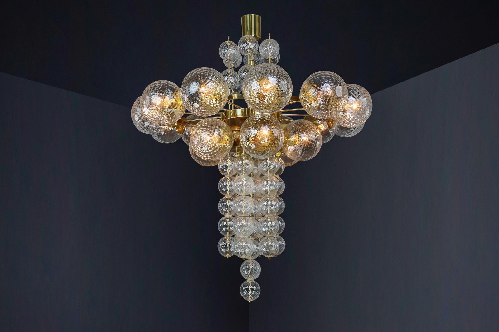photo vinterior Large Chandelier With Brass Fixture And Hand Blowed Glass Globes By Preciosa Cz.