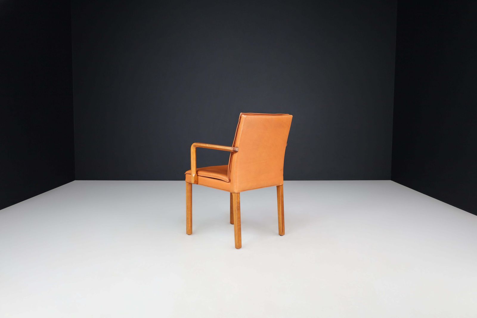 photo vinterior Walter Knoll Pair Of Two Arm Chairs In Bentwood And Cognac Leather, Germany 1970