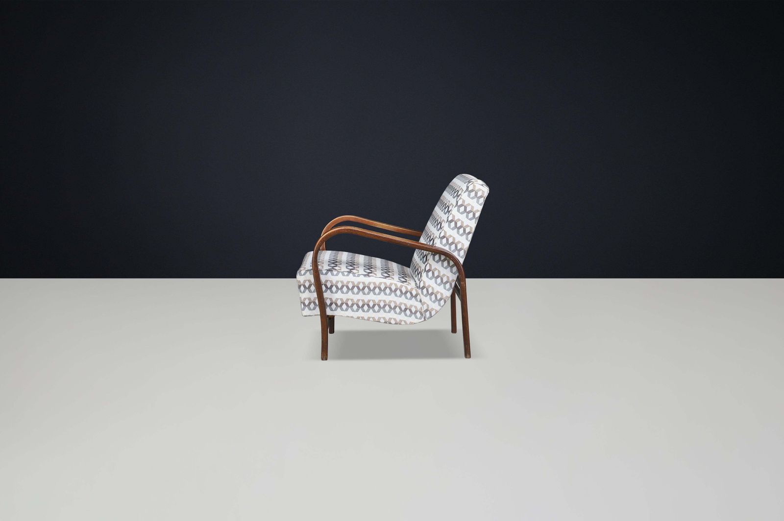 Patinated 1930s Czech Lounge Chairs By Koželka & Kropáček. photo vintage