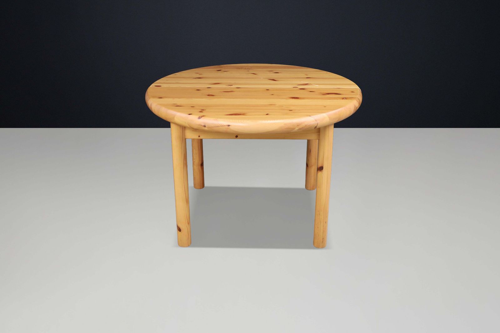 photo furniture Rainer Daumiller, Extendable Dining Table, Solid Pine, Denmark, 1970s