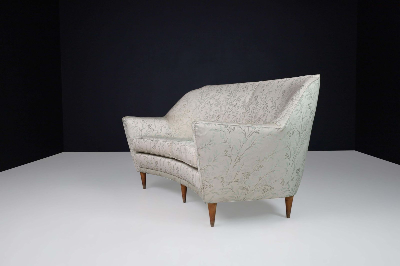 Mid Century Sofa In Leaf Motif Fabric And Tapered Wooden Legs, Italy, 1950s photo Furniture
