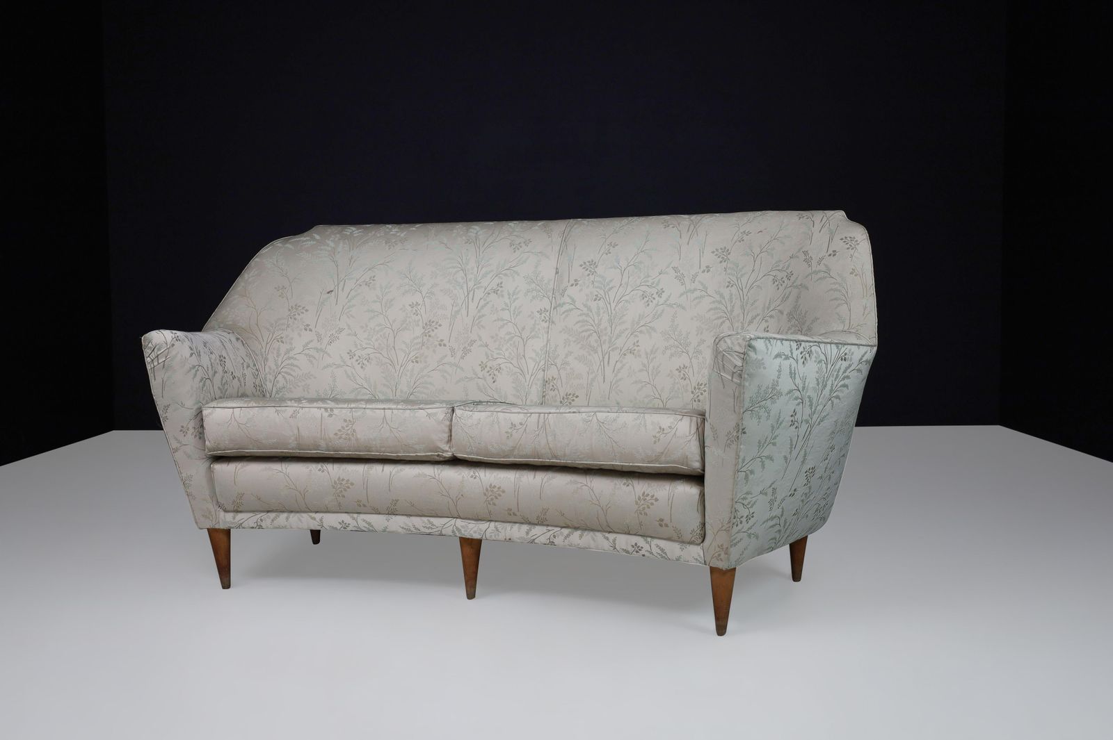 Furniture Mid Century Sofa In Leaf Motif Fabric And Tapered Wooden Legs, Italy, 1950s photo