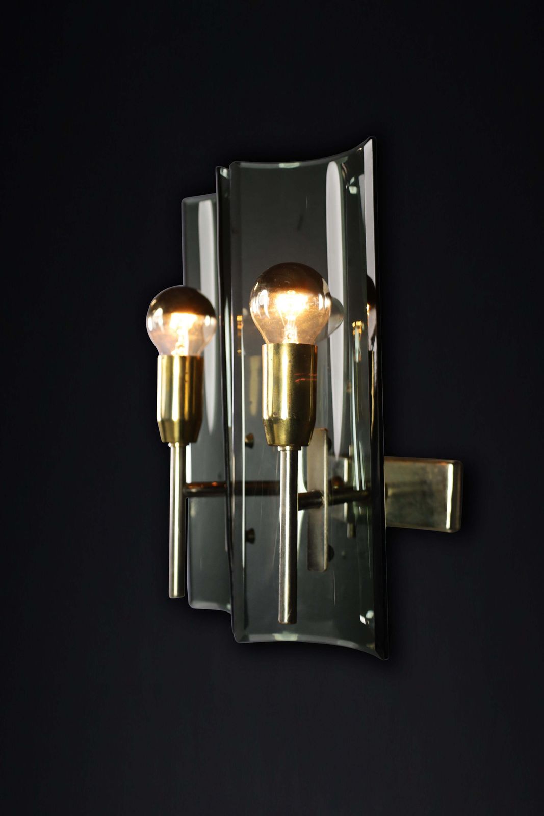 Set Of Six Gino Paroldo Sconces In Brass And Curved Glass, Italy 1950s photo buy