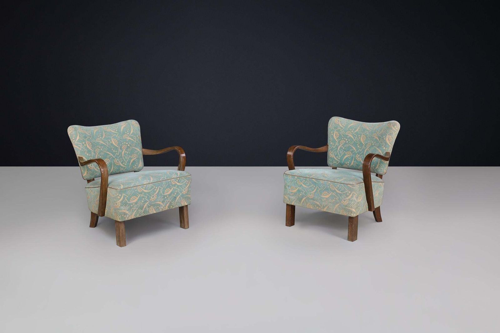 Bentwood Armchairs By Jindřich Halabala With Original Antonín Kybal Upholstery. photo furniture