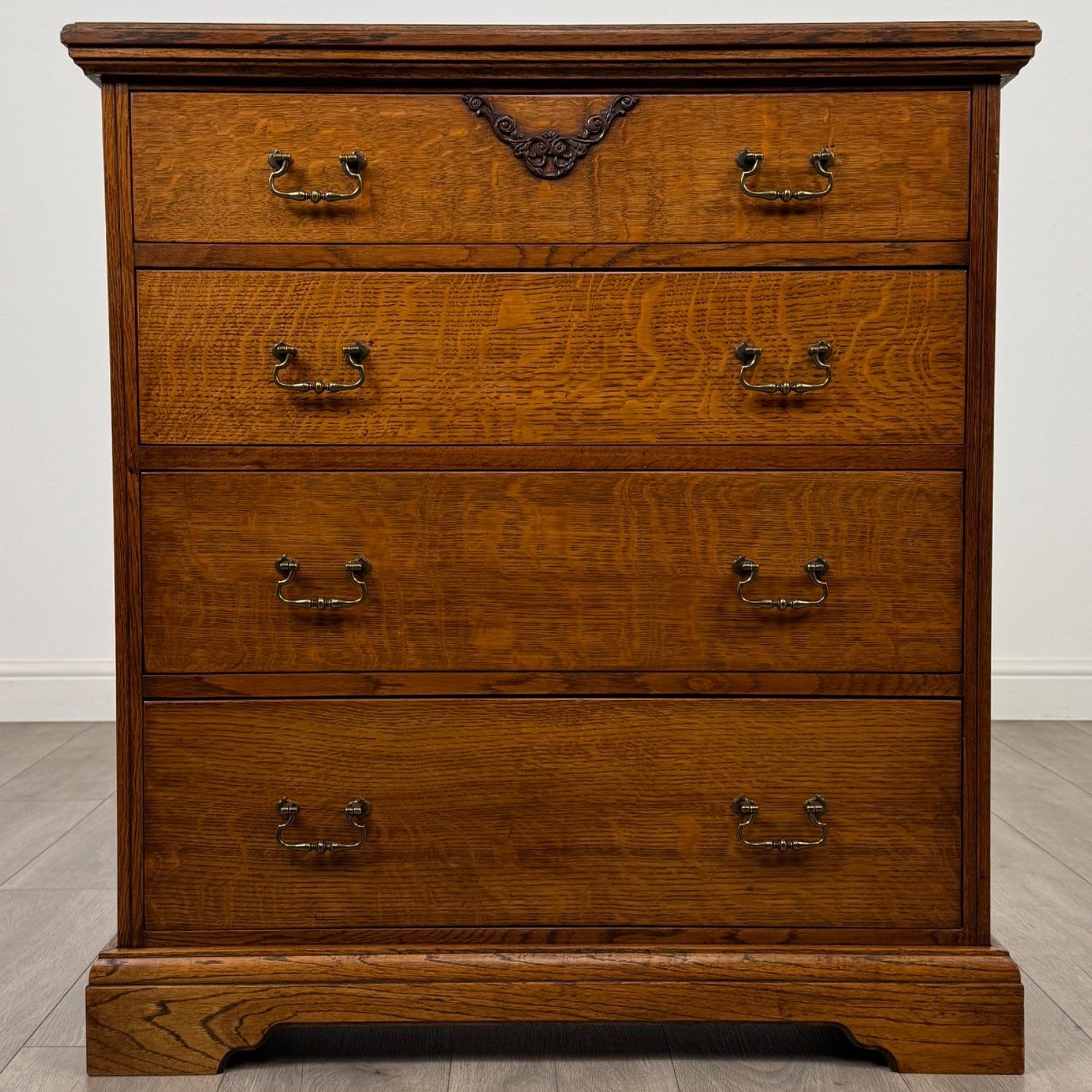 Antique 20th Century Fine Quality Chest Of Drawers In Oak