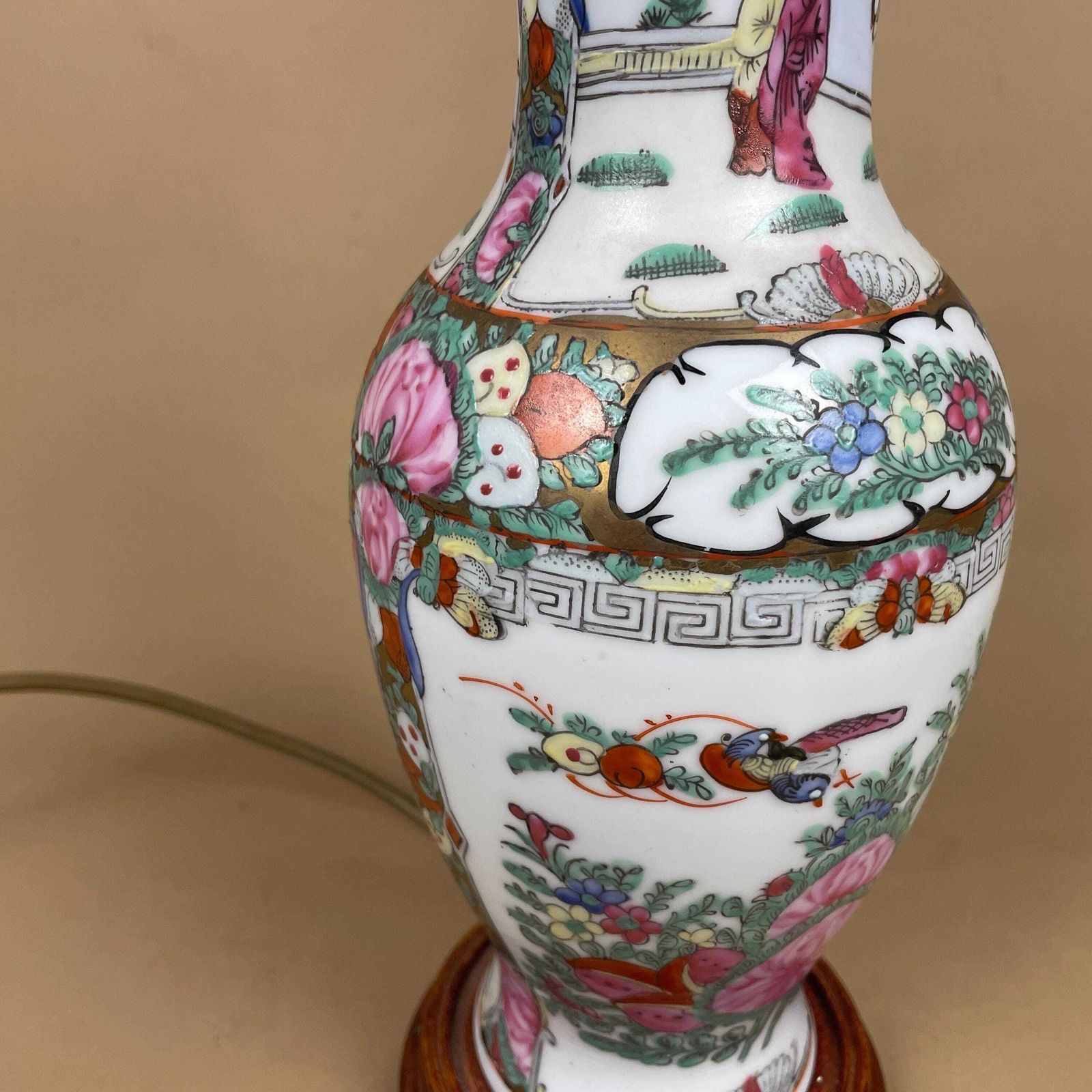 Oriental Ceramic Lamp Light Bedside Table Hand Painted Design Pattern Wood Base Chinese Vase Antique Brass Vintage Ginger Jar White photo 85.0