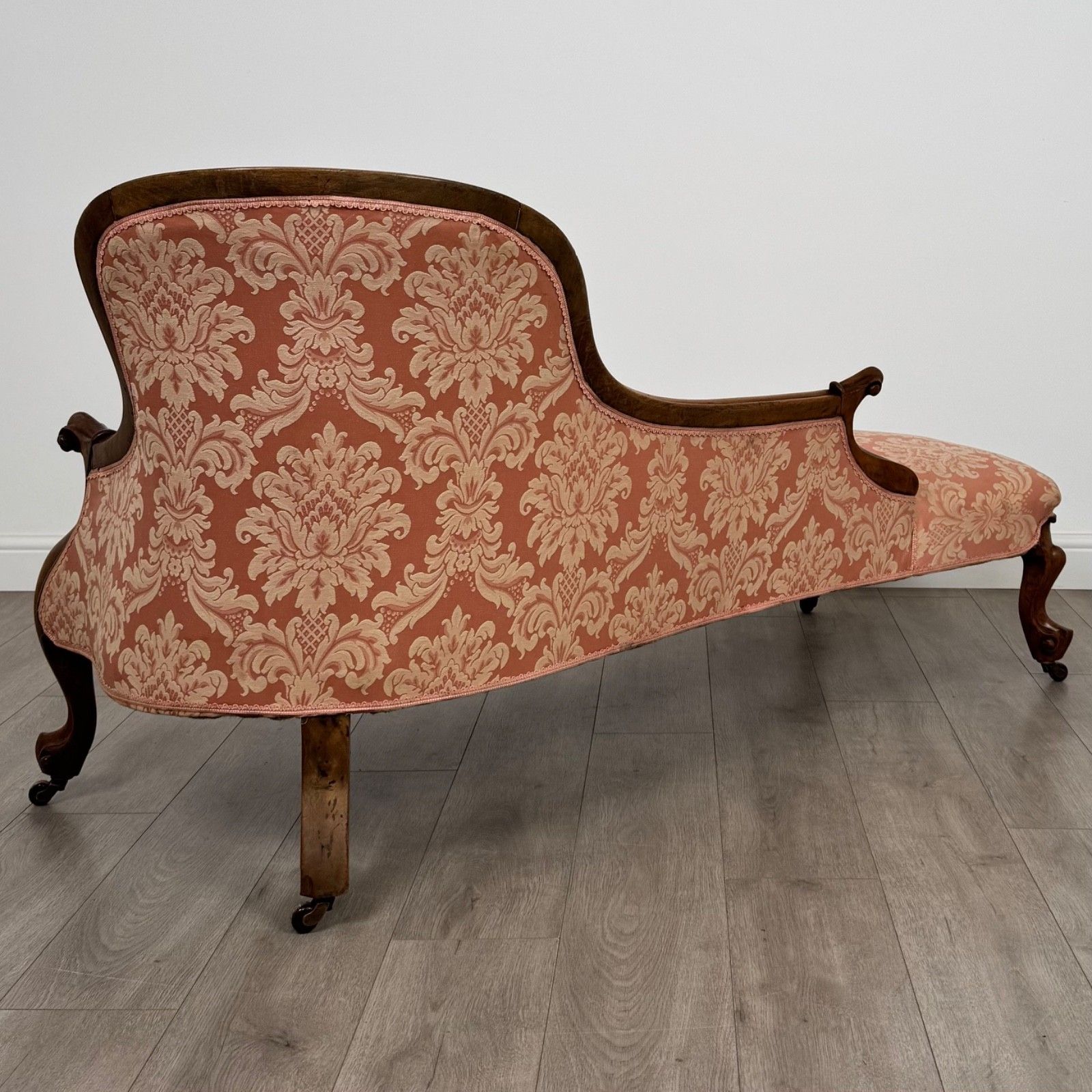 Antique 19th Century Fine Quality Chaise Lounge In Mahogany photo Furniture