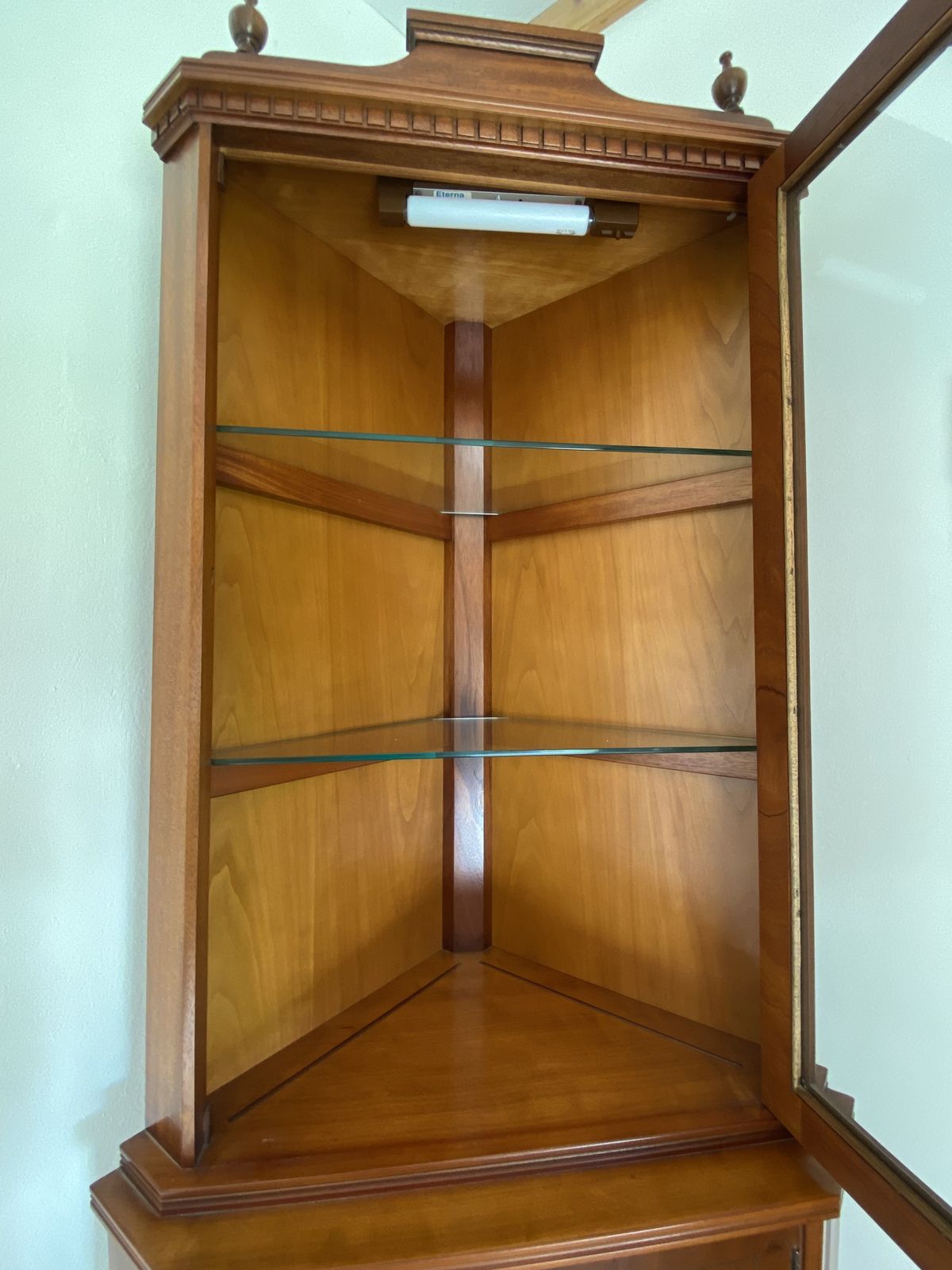 Vintage Mahogany Corner Cabinet (Strongbow Furniture)