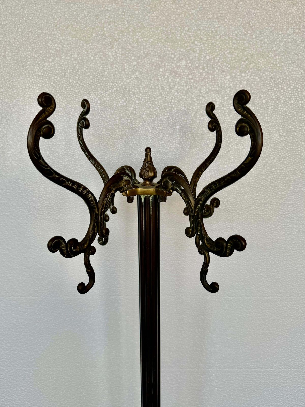 Art Nouveau Belle Epoque Bronze And Burnished Brass Hanger, Bronze Griffon Feet photo Furniture