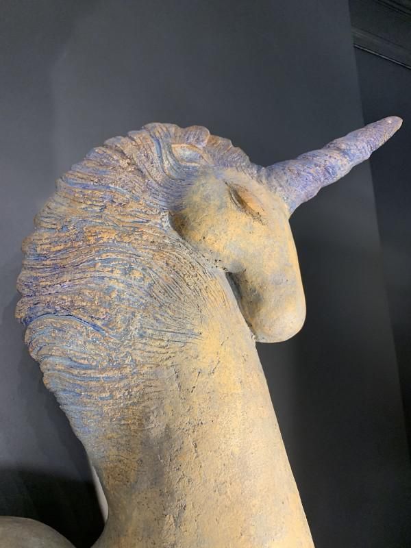 Sculptuur Eenhoorn Licorn Paard In Terracotta Door Katarzyna Nowak photo vintage