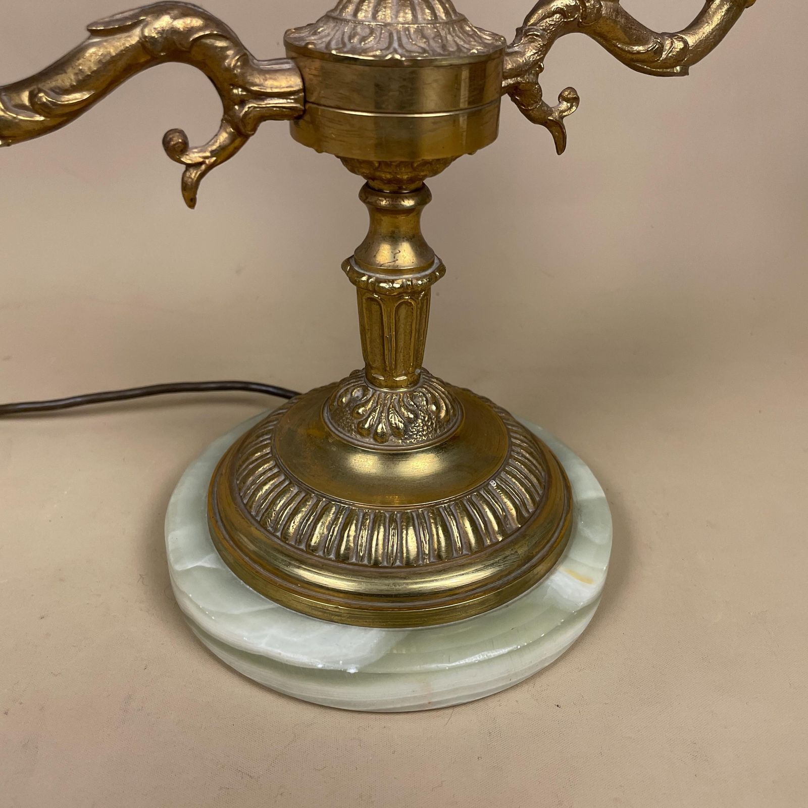 Antique Vintage Marble Stone Lamp Green Light Table Bedside Desk Lamp Natural Patterns Ornate Round Base Onyx Brass Metal Gold 2 Arms photo vintage
