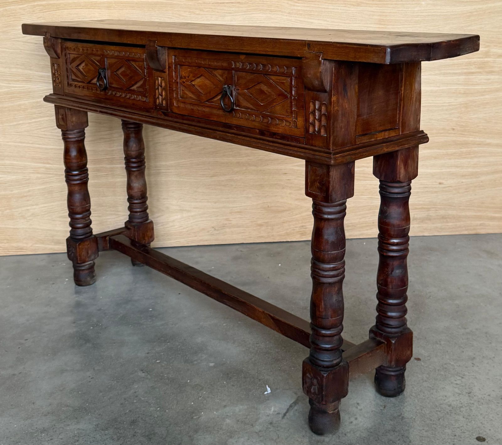 Console espagnole du début du XXe siècle, 2 tiroirs, pieds tournés photo vintage