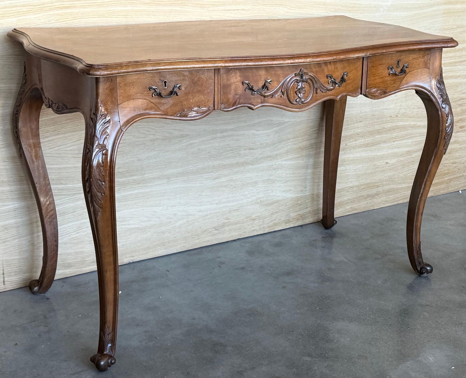 Bureau en bois de style Louis XV, France, XXe siècle, 1920 photo 2987.0