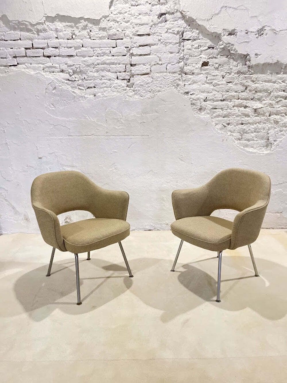 Paar "Executive" Fauteuils Van Eero Saarinen Voor Knoll, Ca. Jaren 1950–1960 photo furniture