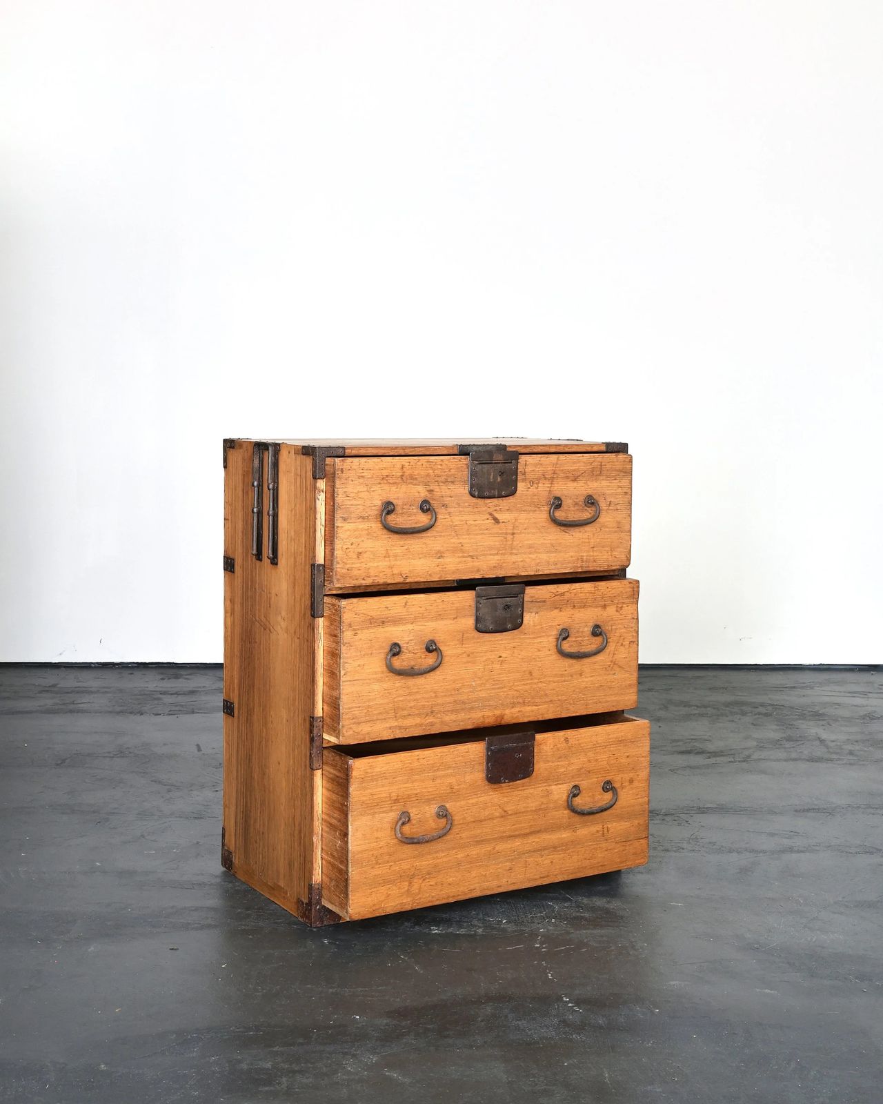 Meiji Period Tansu/Chest Of Drawers photo furniture