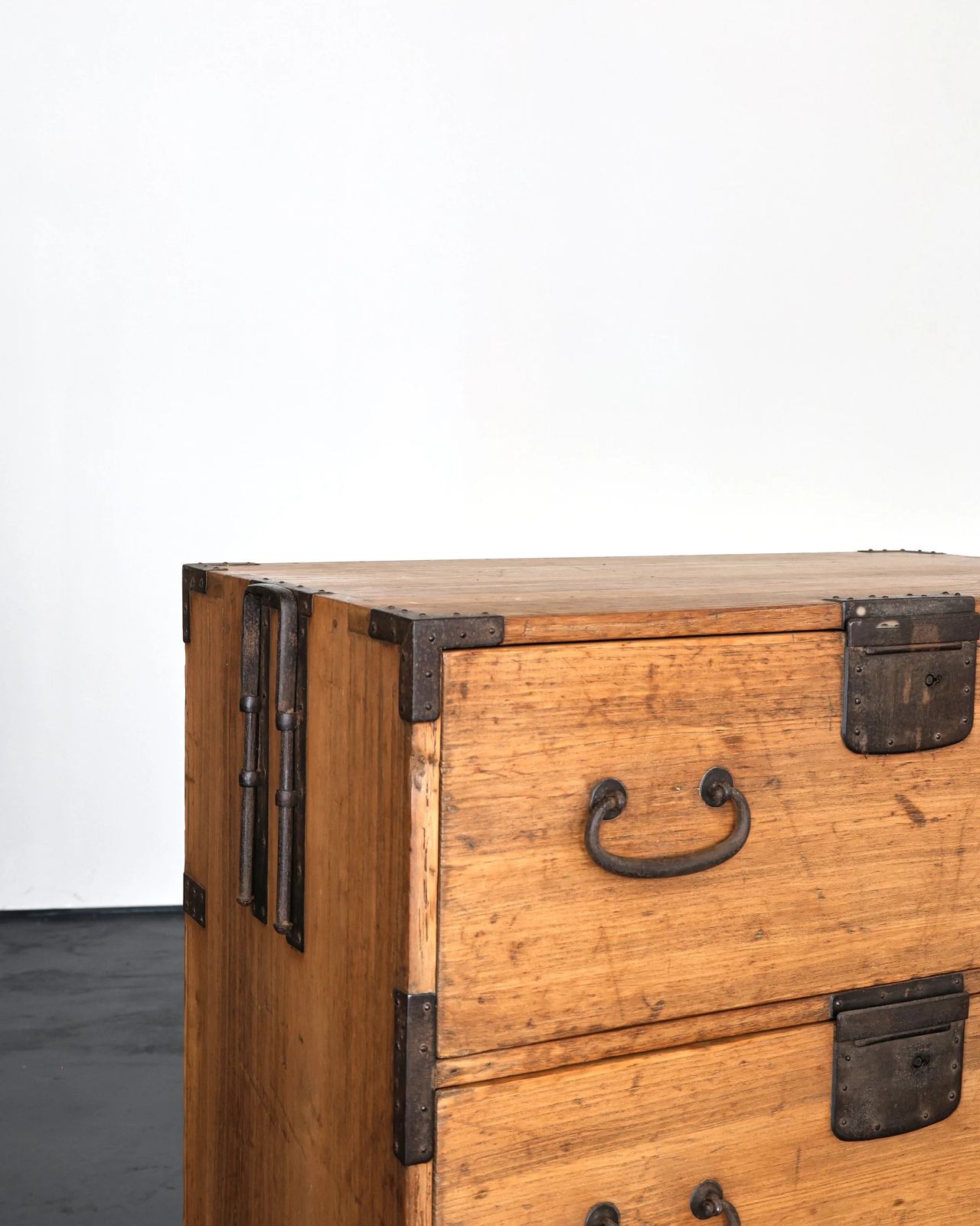 Meiji Period Tansu/Chest Of Drawers photo Furniture
