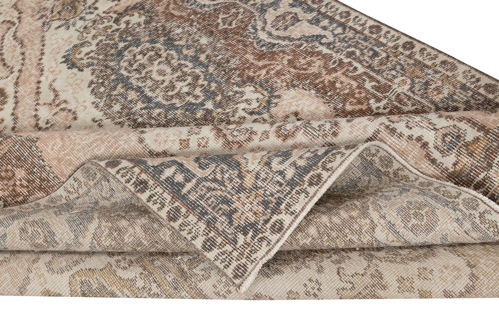 5.8x8.8 Ft Vintage Handknotted Wool Rug For Farmhouse, Cottage, Or Country House photo for sale