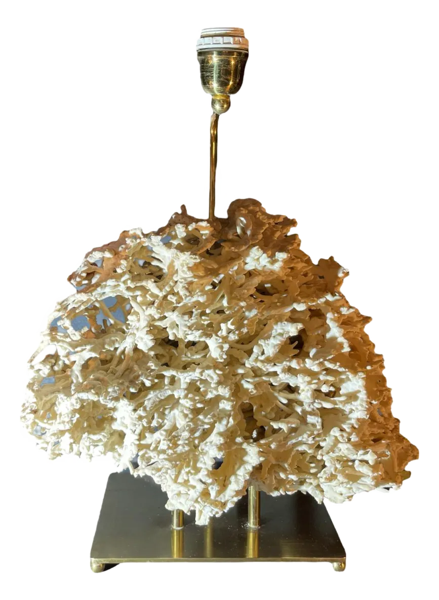 Hollywood Regency Coral Table Lamp In Gilded Bronze Base From Willy Daro 1970s