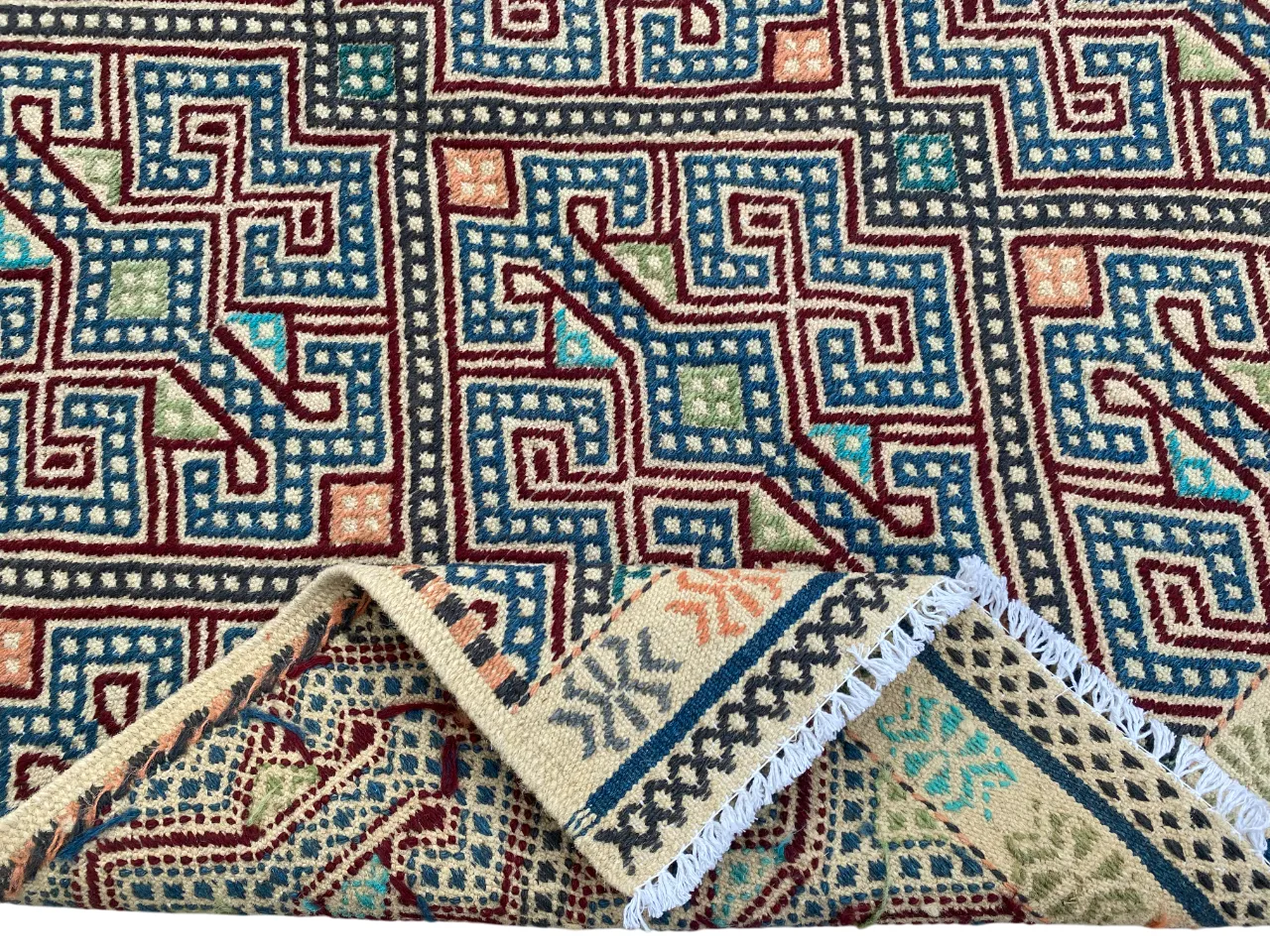 3x5 Multicolor Caucasian Soumak Flatweave Area Rug photo furniture
