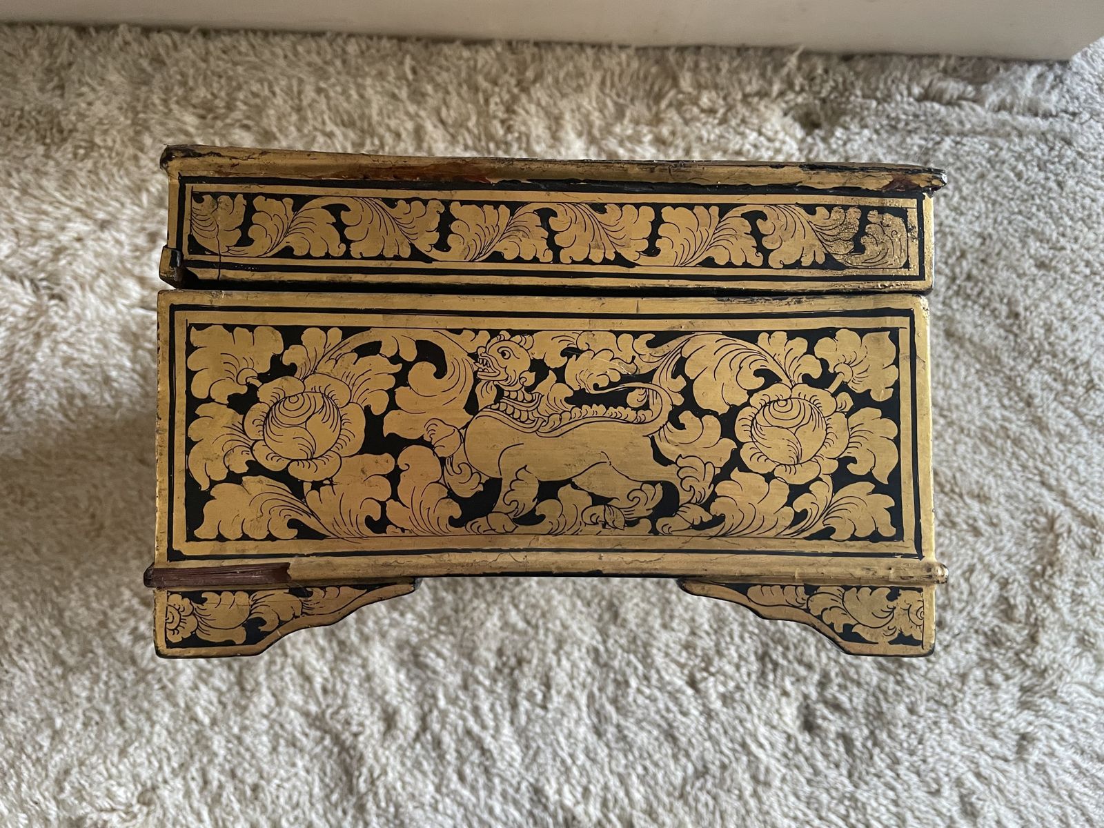 Burmese Gilt Lacquer Box With Four Cups And Key, 20th Century photo for sale