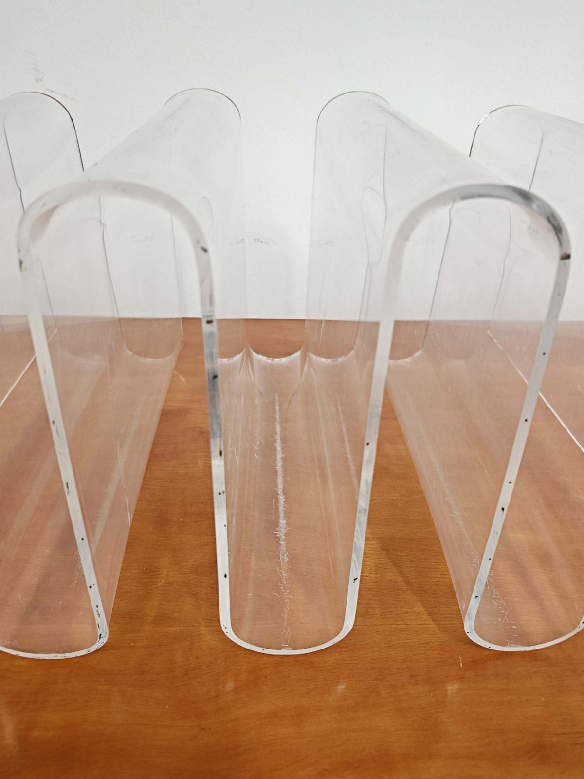 Mid Century Modern Sculptural Magazine Rack Done In Plexi, Italy 1970s photo 900.0